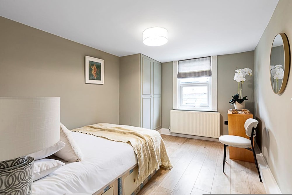 Fulham Oasis - From 325 Per Night
