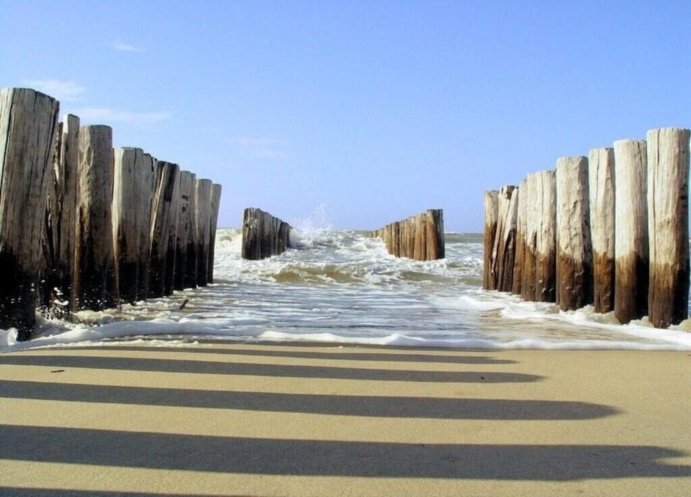 Holiday Home in Oostkapelle Near Beach
