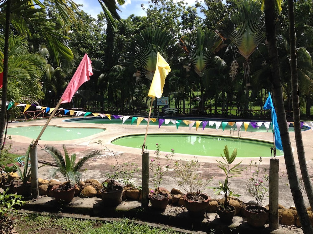 Aqua Vista Farm Resort