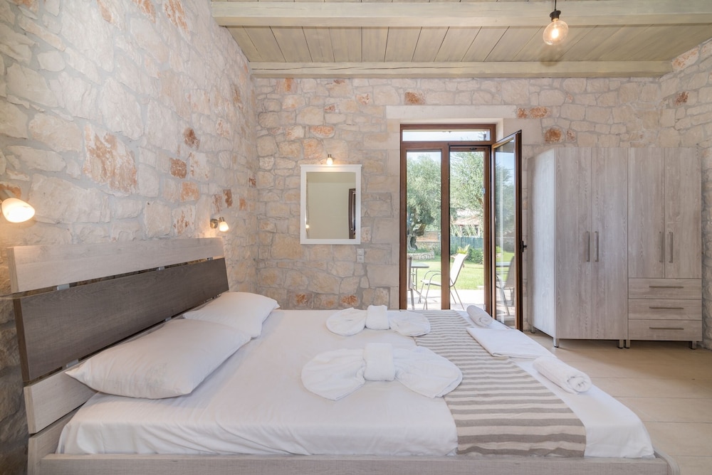 Green Stone Villas - Euphoria Apartment view 4