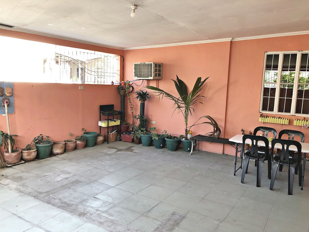 Kalayaan Transient House