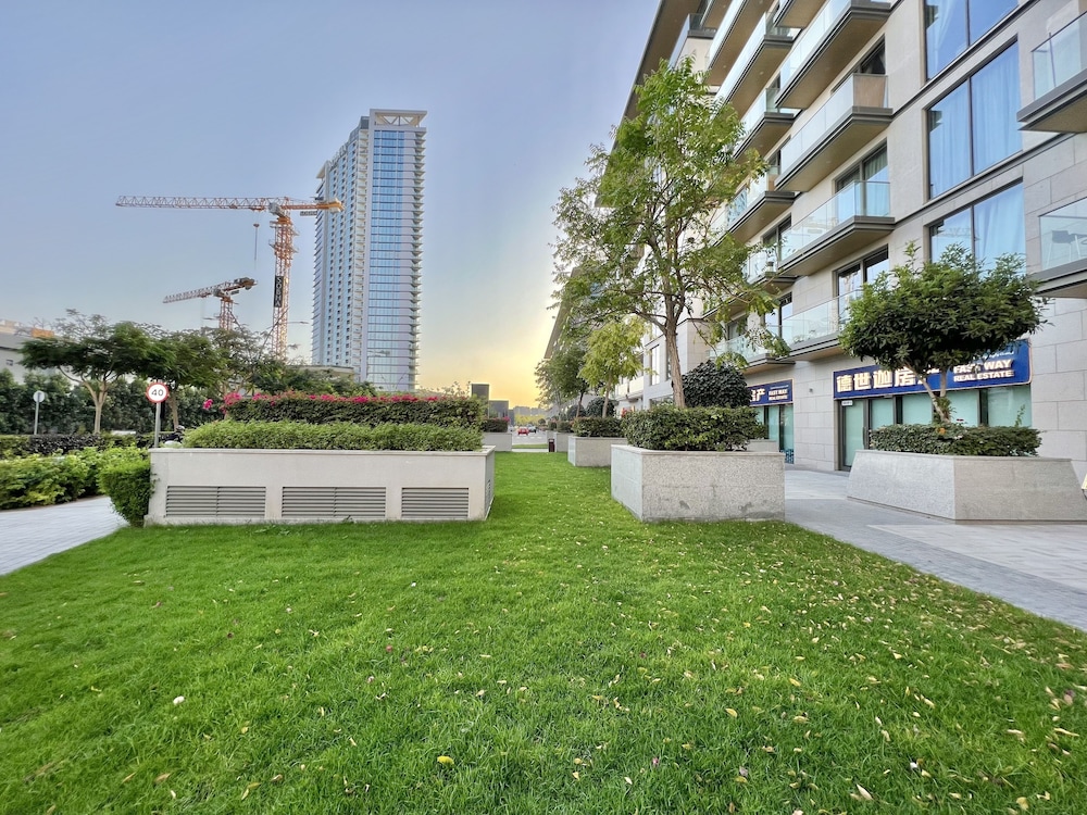 Cosmos Living Luxurious Sobha Hartland