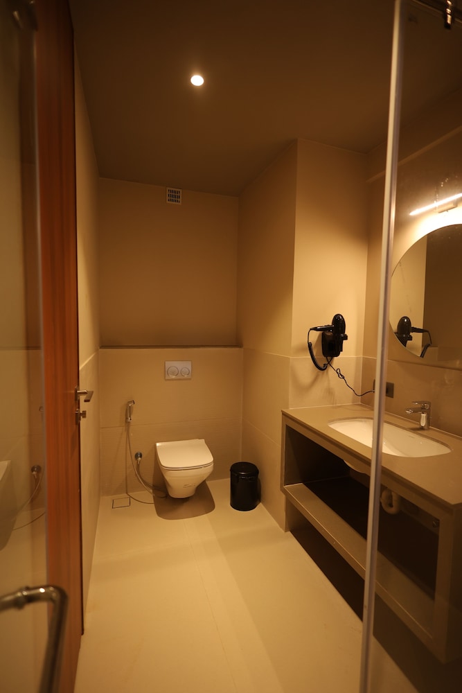 Ayati Resort & Spa