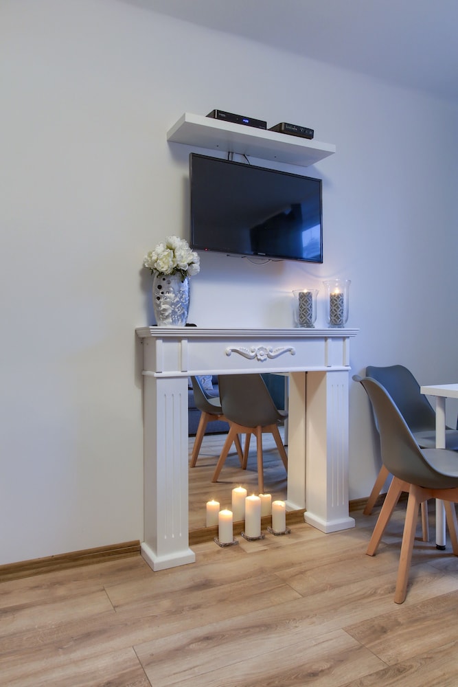 UNIT Warszawa Centrum Room by Metro Rondo ONZ