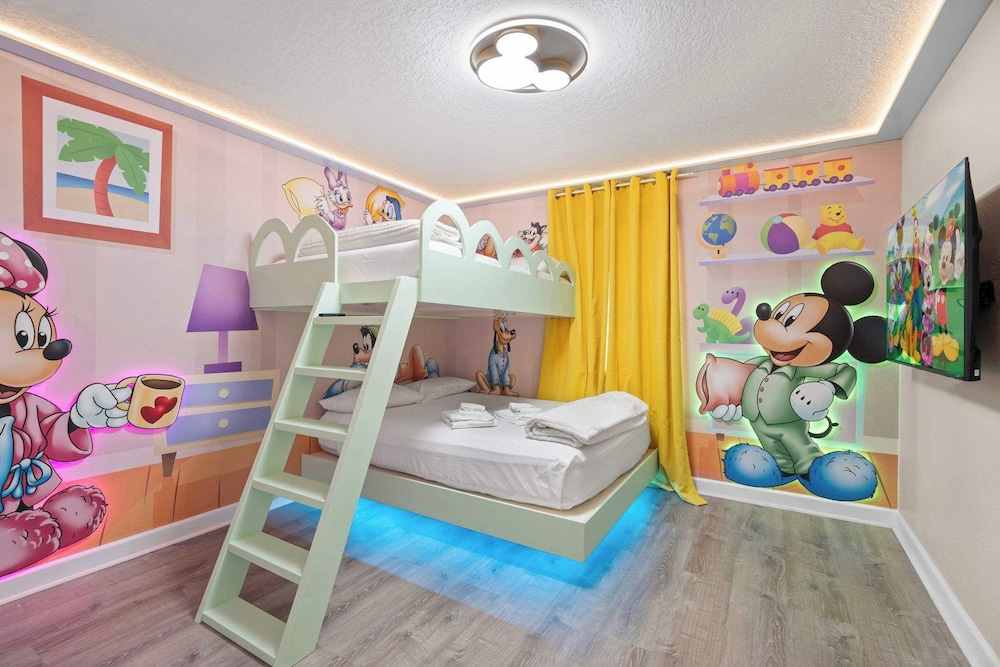 Magical Retreat Near Disney, Private Pool