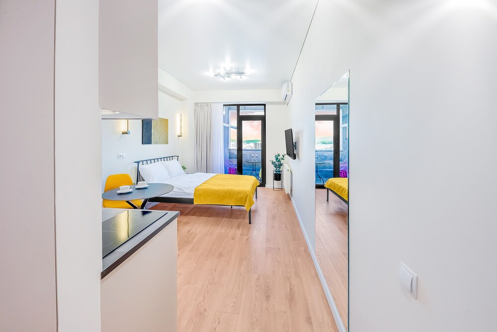 HB apartments University