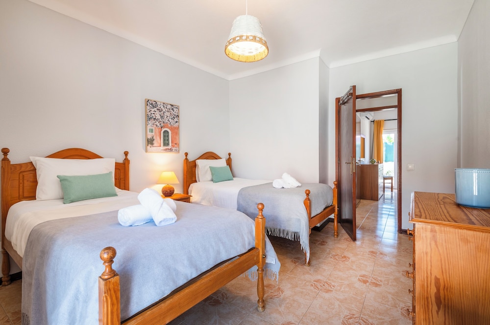 Solar do Castelo Villa with Pool