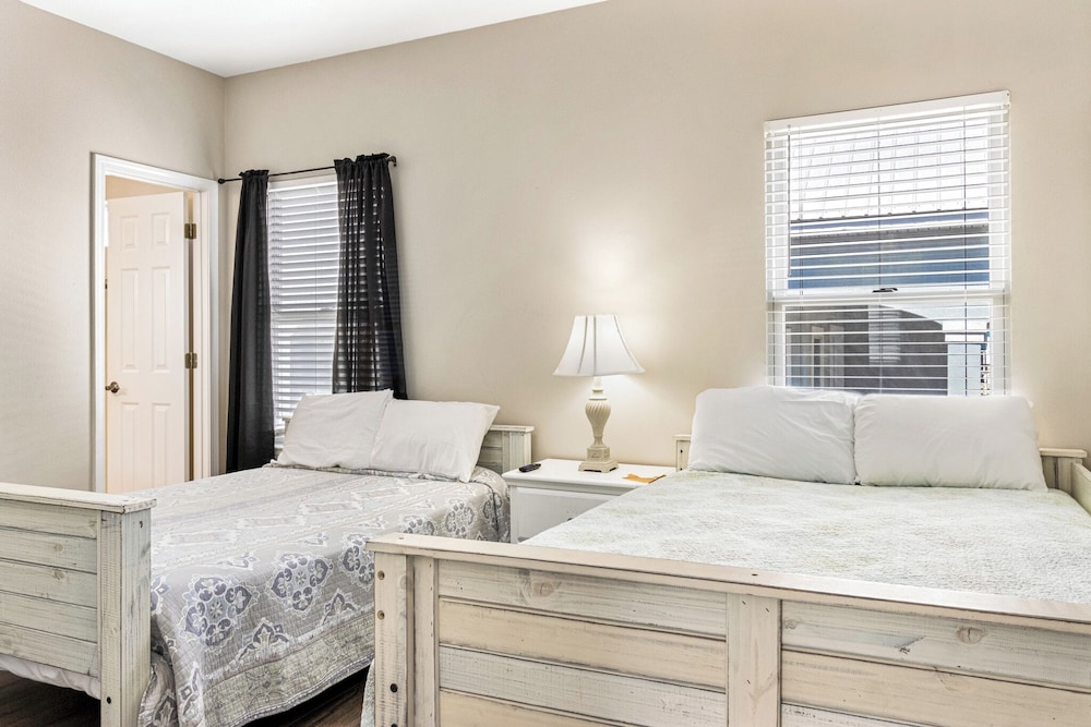 Poseidon Palace by Southern Vacation Rentals