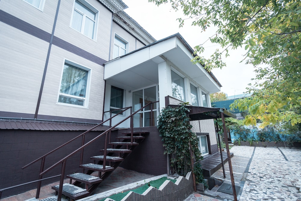 Apartment on Fontannaya 61a-21