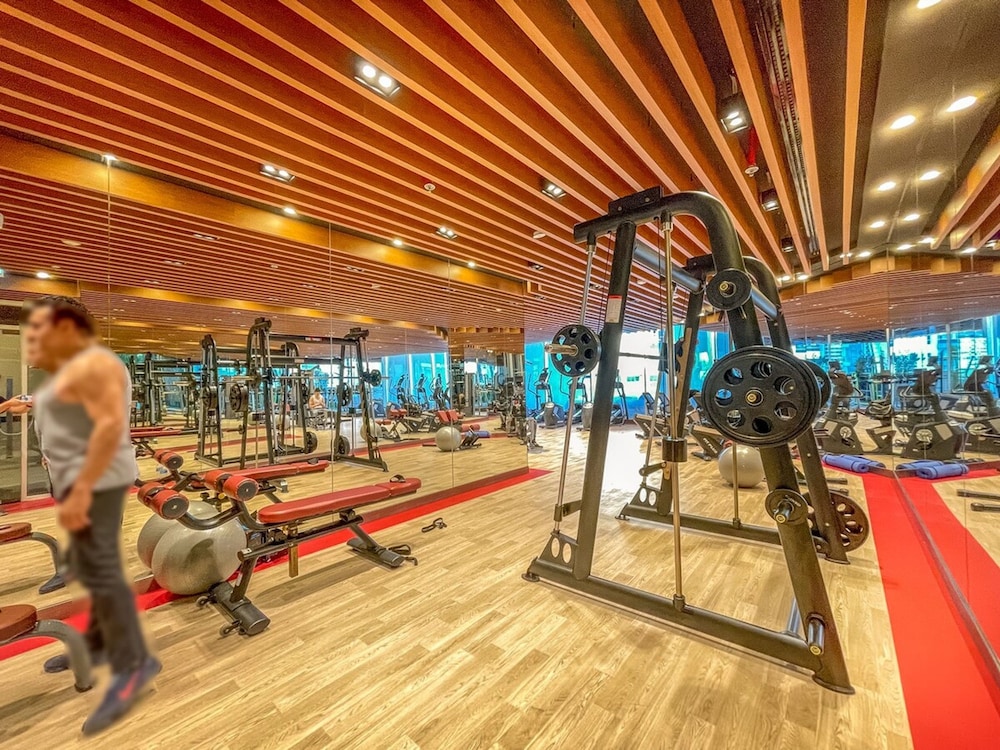 Awesome Studio Apartment With Burj Khalifa View at Business Bay