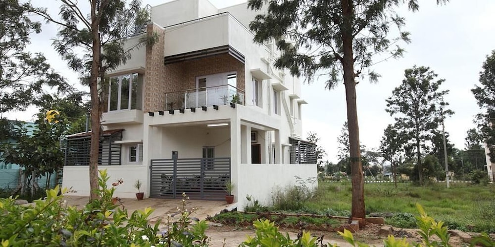 Anamala Suburbia Homestay view 4