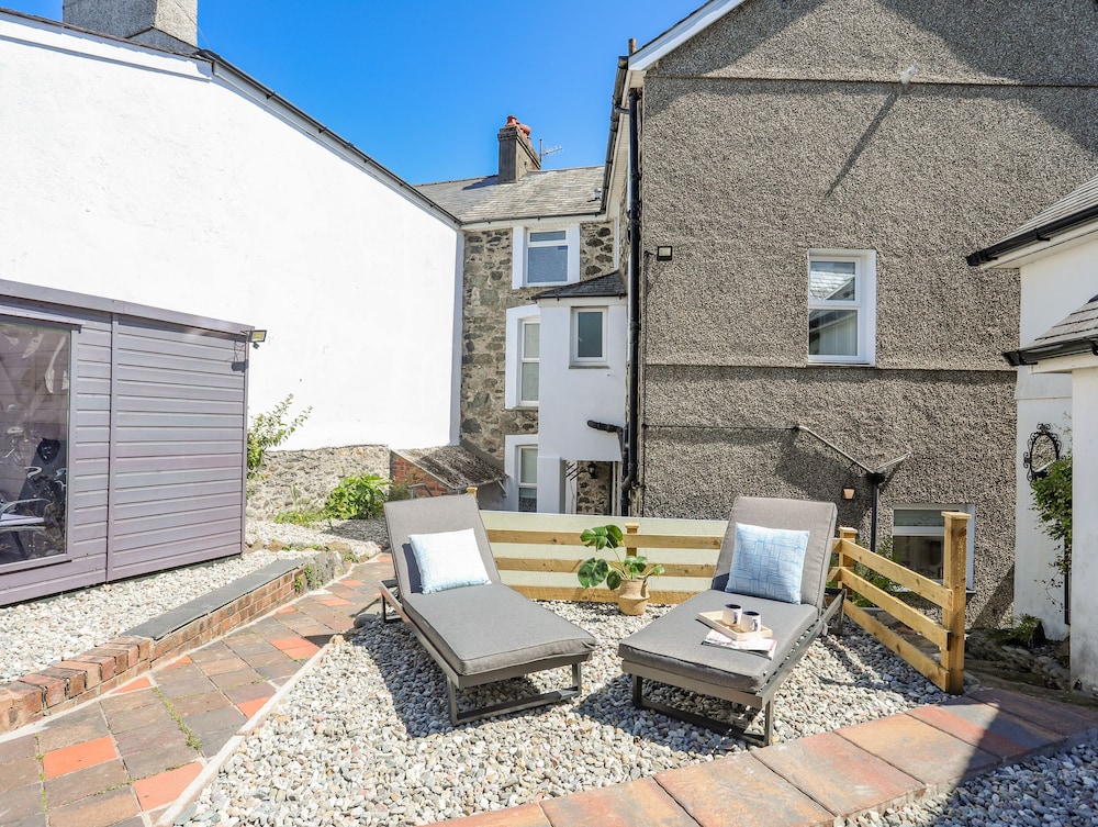 Gwynle - Criccieth