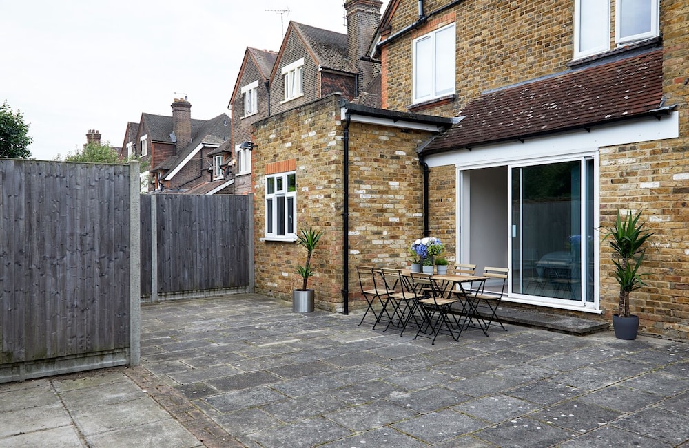 Upton Road Apartments