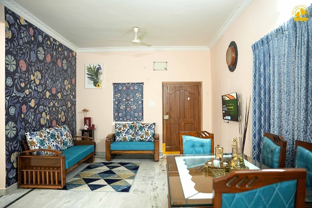 Yellow Bells Residency (Serviced Apartments)
