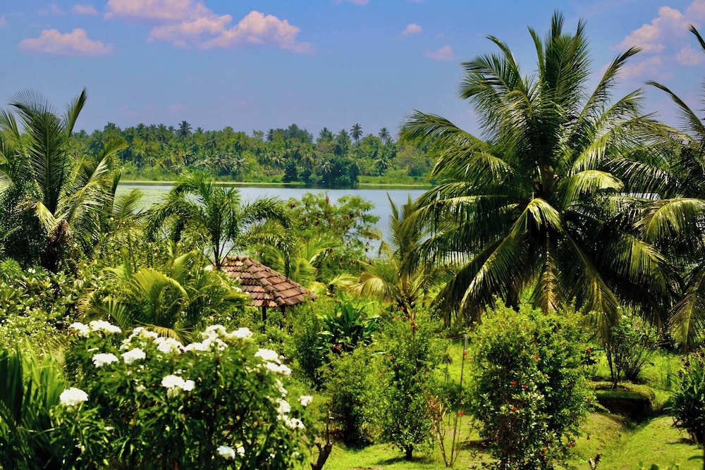 Lake Villa Near Udawalawe National Park