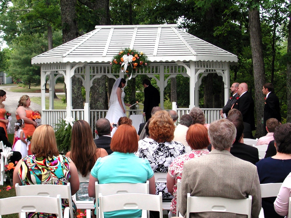 Monterey Vacations - Garden Inn Bed  Breakfast at Bee Rock - Property Image 14