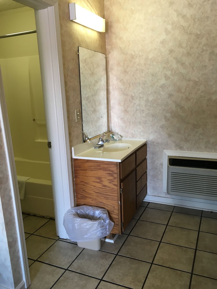 McCaig Motel