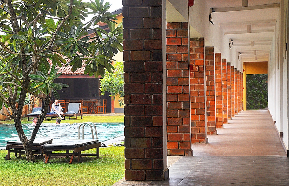 The Long Beach Resort