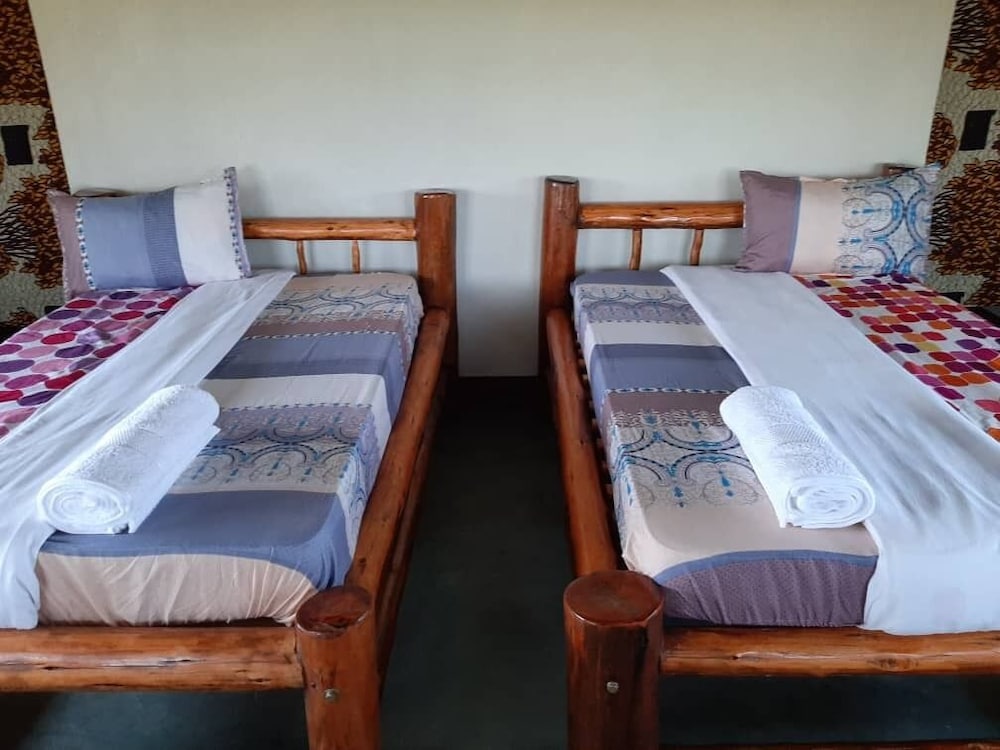 Tangi Safaris Lodge view 4