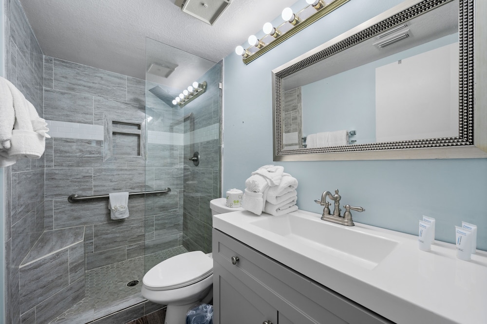 Harbor Place 310