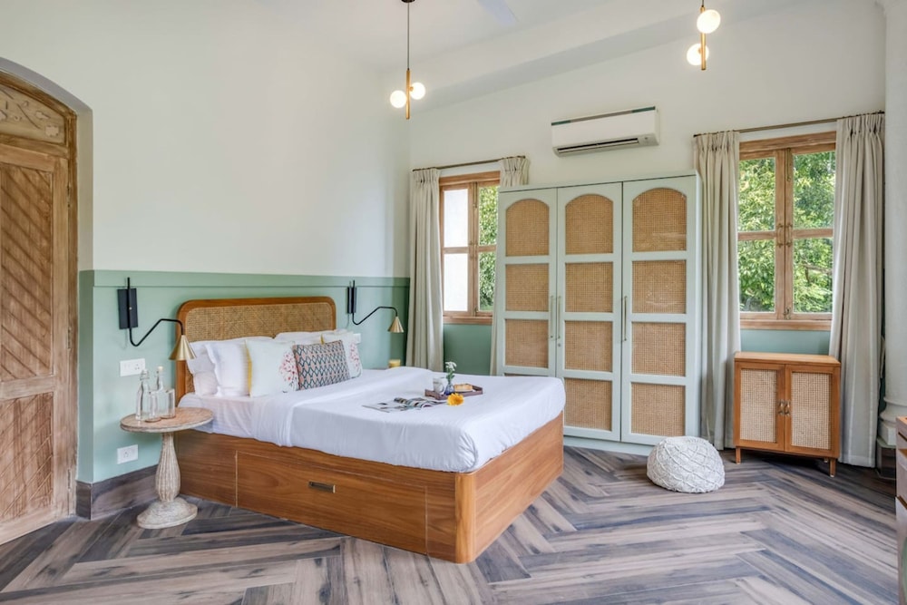 4bhk Villa in Siolim Pool Lush Forest View