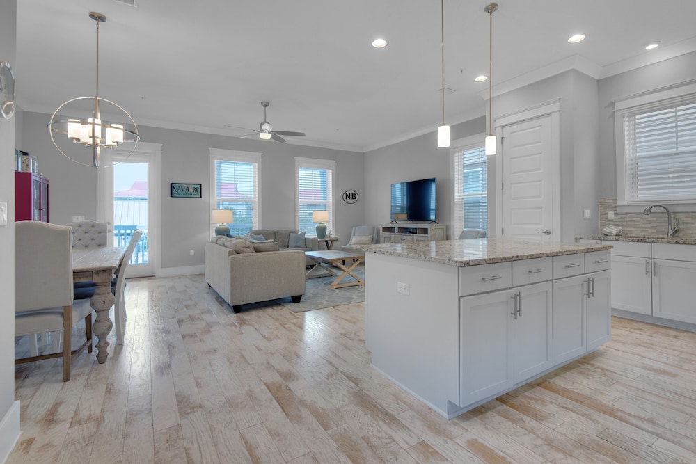 Southern Charm 4 Bedroom Home by RedAwning view 5