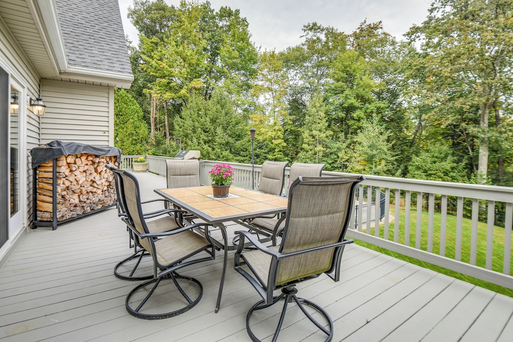 Milton Hidden Gem w/ Pool, Hot Tub & Fireplace!