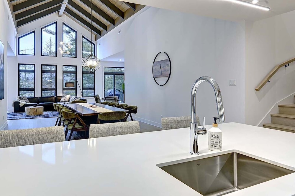 203 Verbier Building 2