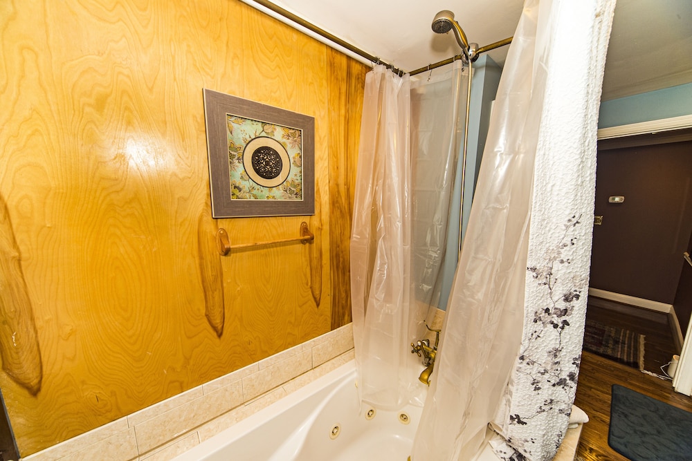 Stone Manor Boutique Inn - Property Image 16