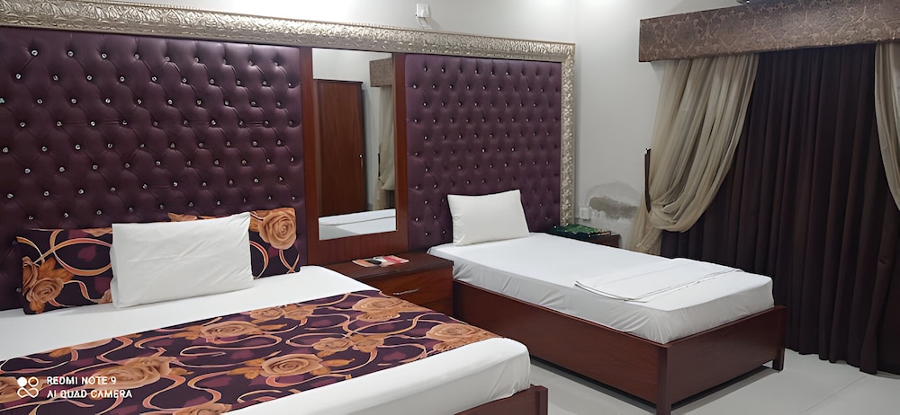 Lavish Inn Guest House