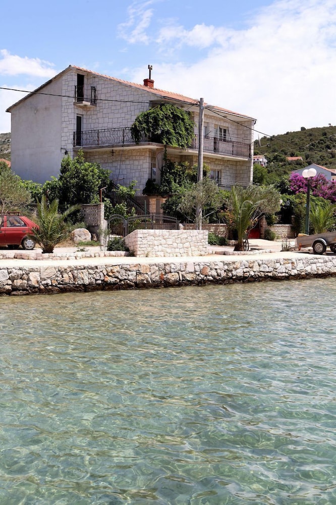 Mar - 10m From the sea - A2 view 2