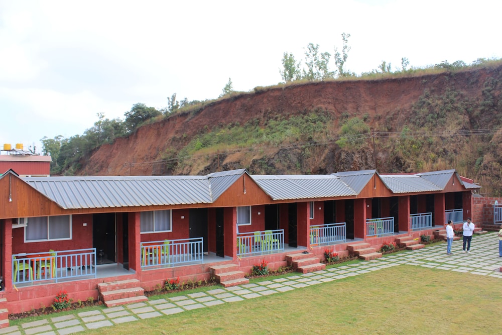 Red Brick Resort