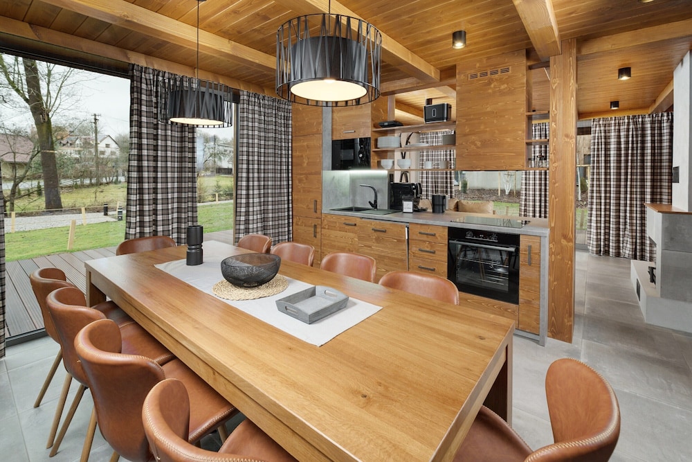 Villa in Cerny Dul With Pool & Sauna