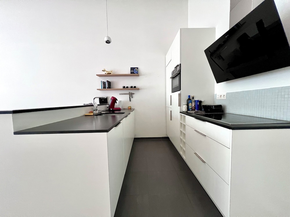 Spacious Loft Instant Favourite Up to 4