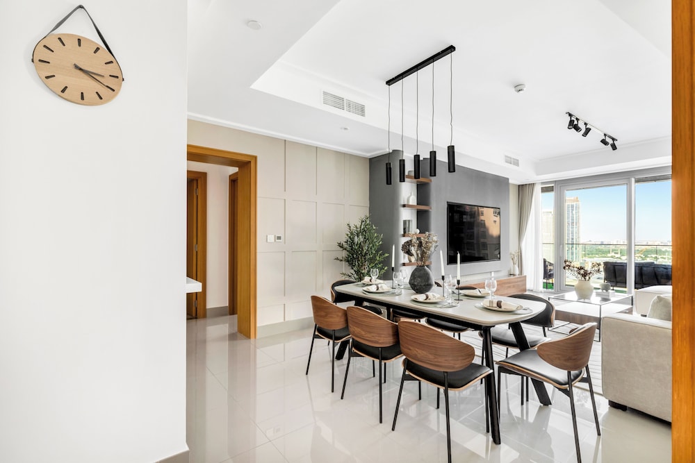 Roomszy Residences - Opera Grand