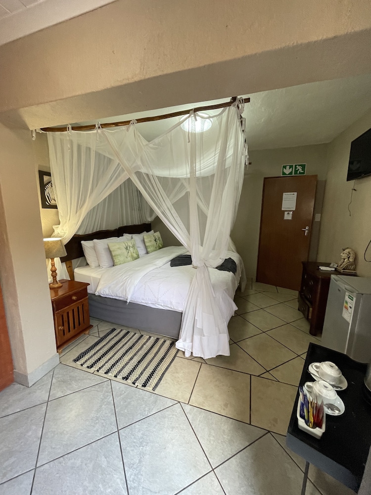 Pan African Safari Lodge