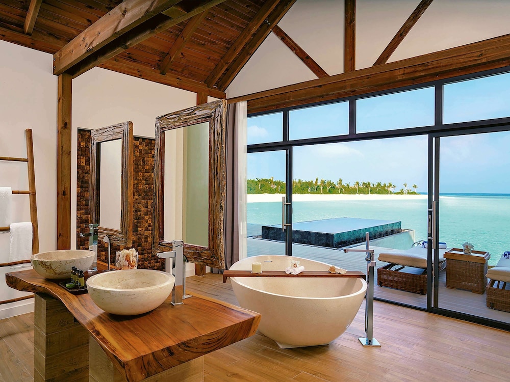 Kuredhivaru Resort & Spa Maldives by Accor
