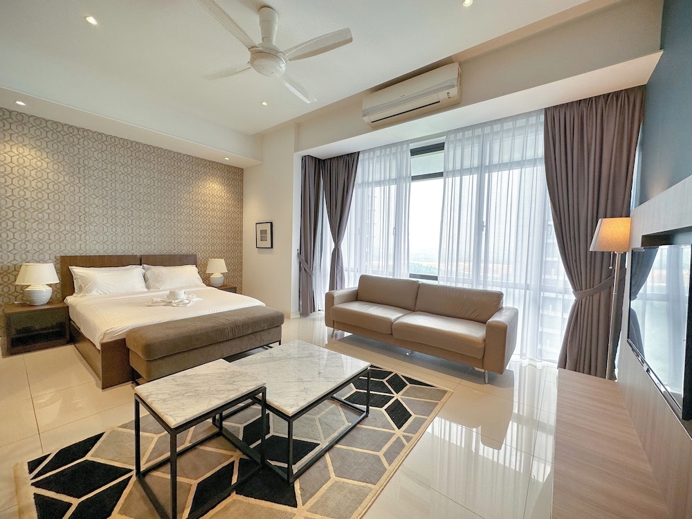 Grand Medini Residence by Stayrene