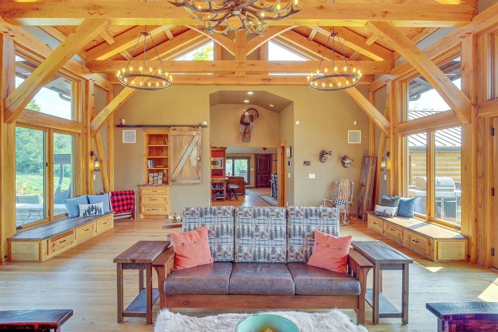 Stay & Sip: Group Ranch at Shamrock Hills Vineyard