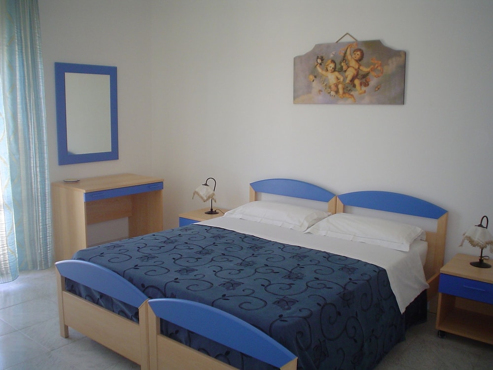 Bed and Breakfast Brezza Marina e Ristorante Shoreline photo 5