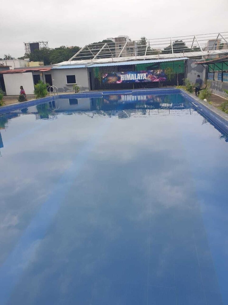 HIMALAYA POOL & RESORT
