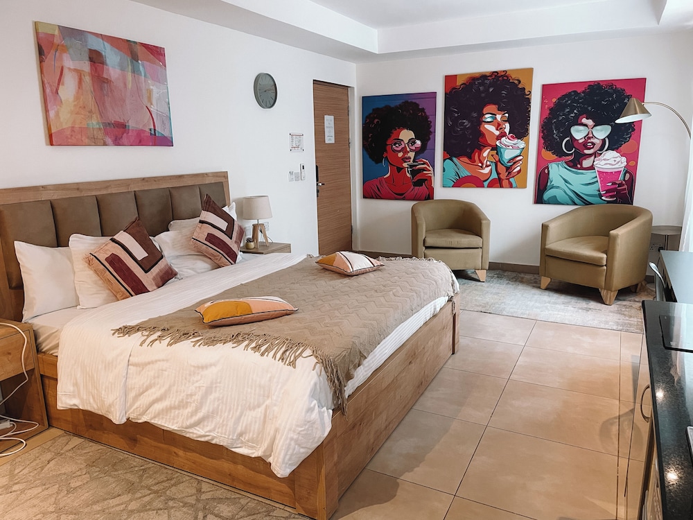 Sky Suites Airport