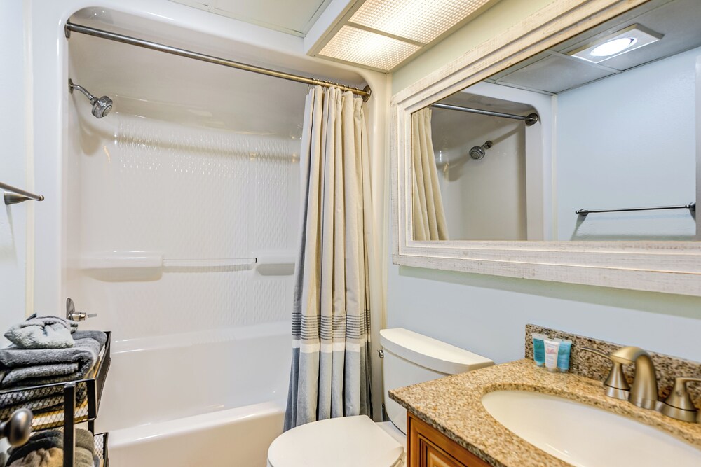 Ocean Access & Resort Perks: Myrtle Beach Condo