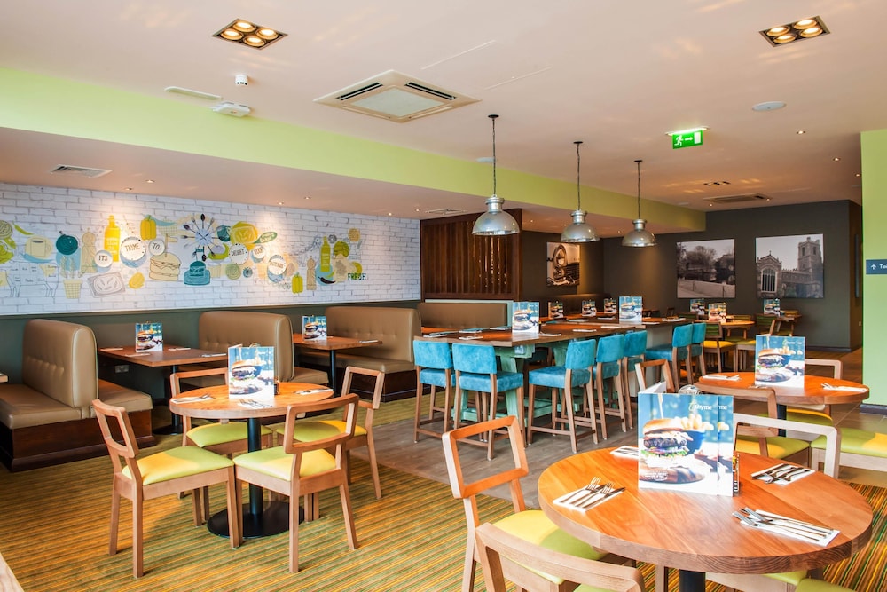 Premier Inn Luton Town Centre, photo 12