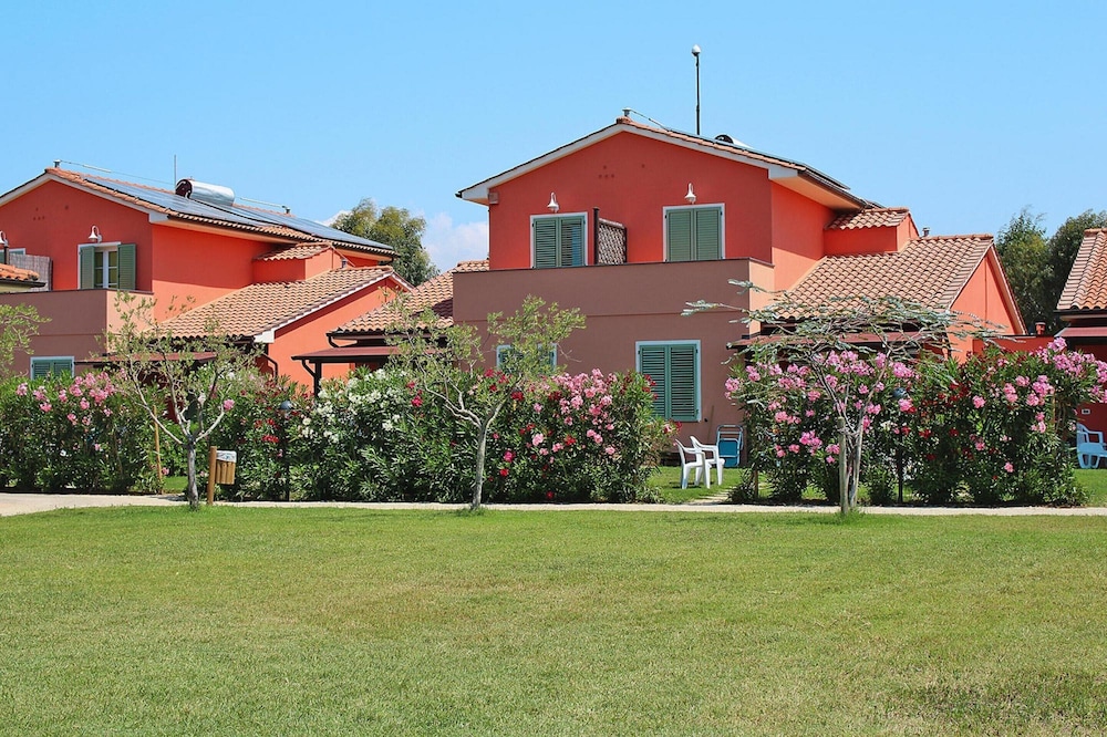 Apartment in Tuscany Near Beaches & Pool view 4