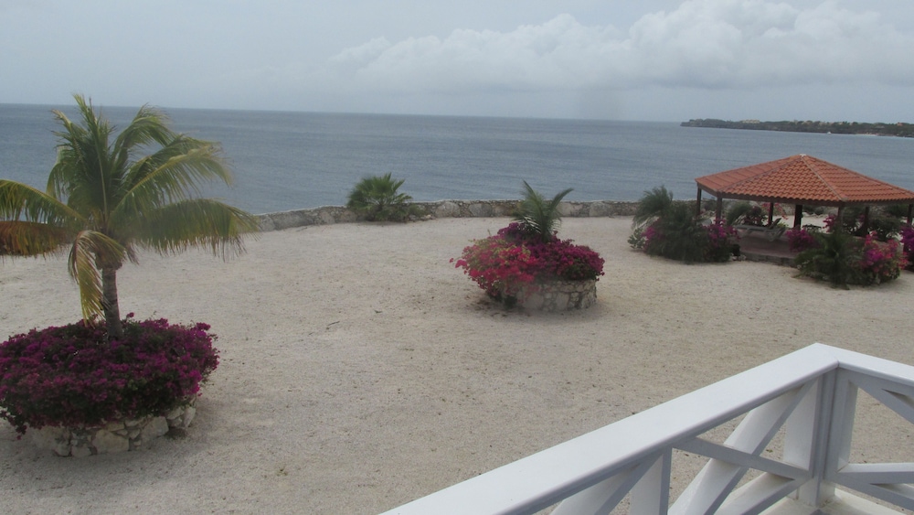 Marazul Dive resort