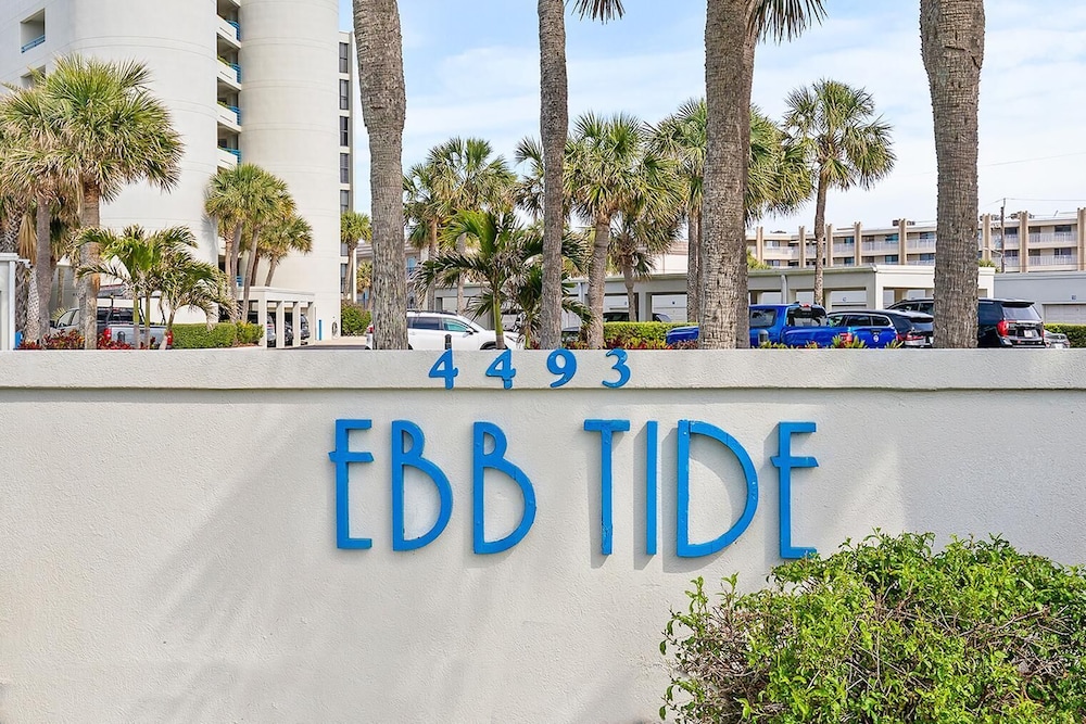 Ebb Tide 703