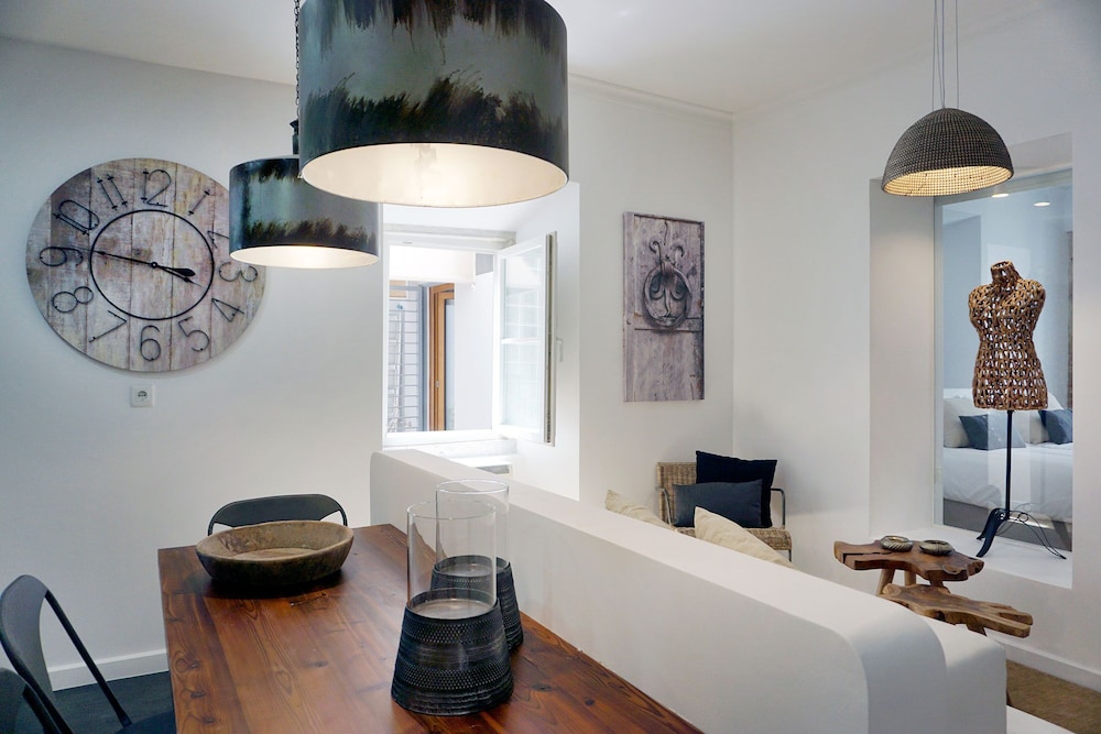 Sonel Investe Anjos Boutique Apartments