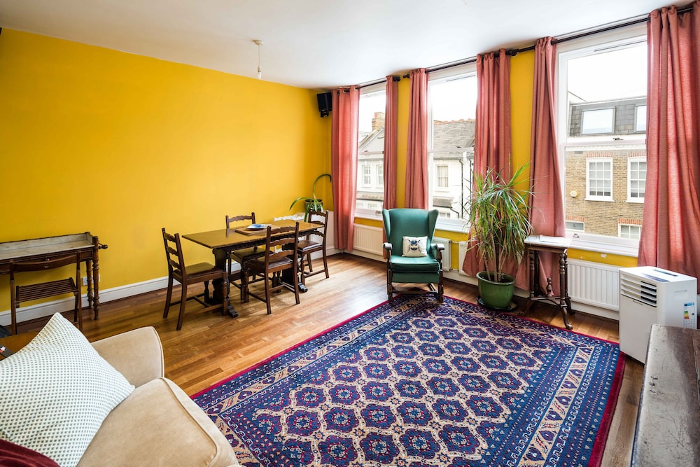 Elegant And Peaceful 2Bd Apt - Barons Court/London