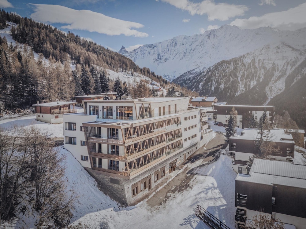 Apartment in Peisey With Stunning Mountain Views